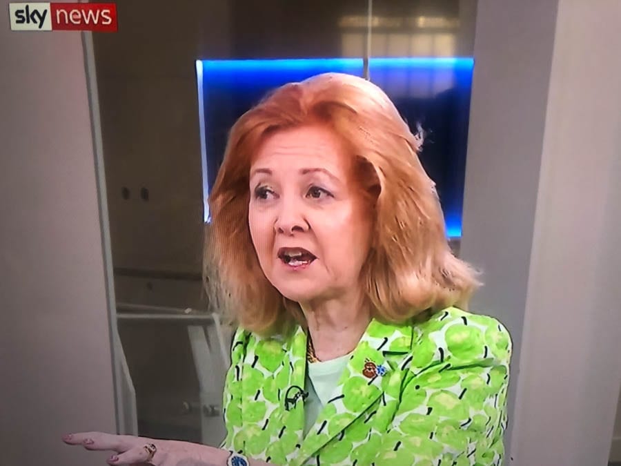 Denting Dent Coad – Shame on Emma Dent Coad MP – Emma Dent Coad MP shown as and exposed as a pro-Brexit charlatan; we urge readers in Kensington to back Lib Dems instead. Sam Gyimah and Lady Borwick, Victoria Borwick.